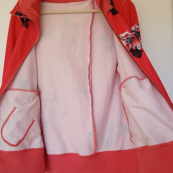 Lululemon Flower Print Jacket - Picture 6 of 13